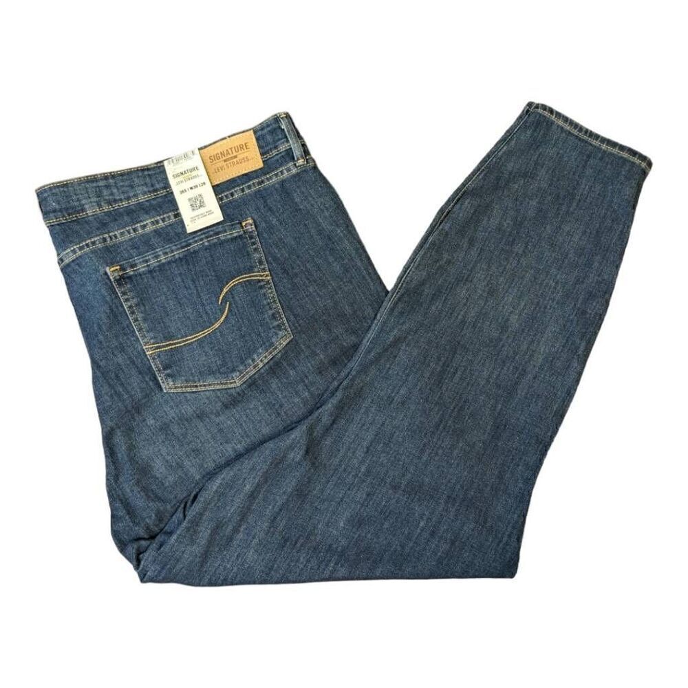 NWT  Signature By Levi's Strauss 5 Pockets Ripped Jeans Women's Size 26S W38 L28